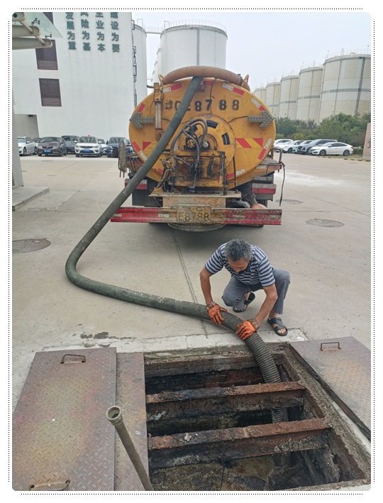 轮台隔油池清掏