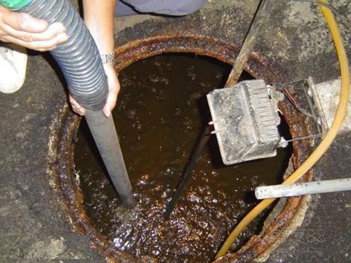 轮台隔油池清理